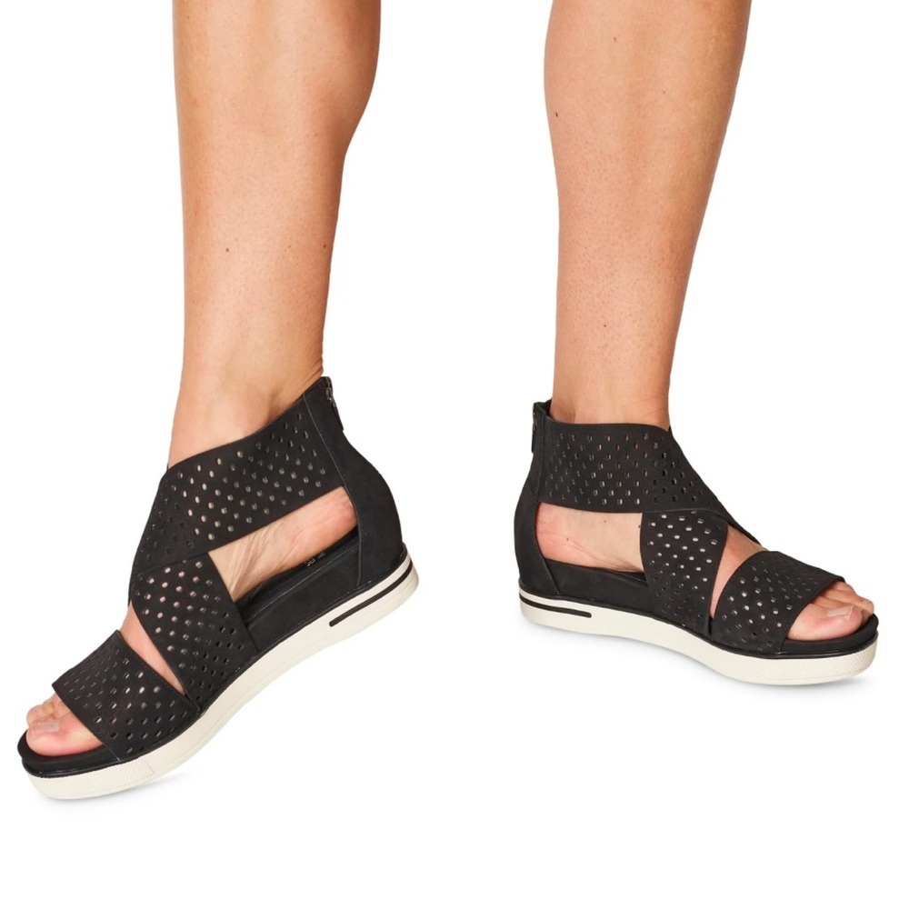 NEW Ellen Fisher Black Perforated Women's Sandals size 8 1/2